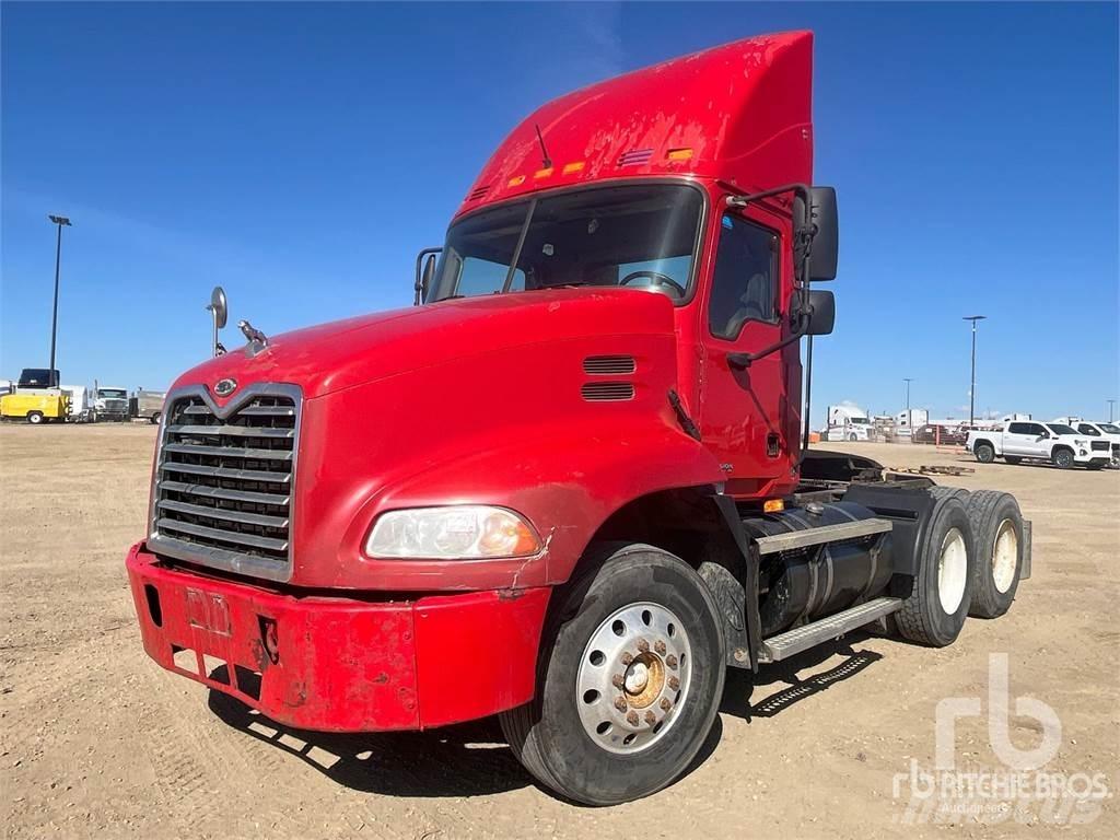 Mack CX613 Cavalos Mecânicos
