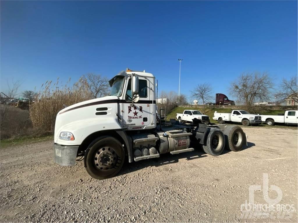 Mack CXU613 Cavalos Mecânicos