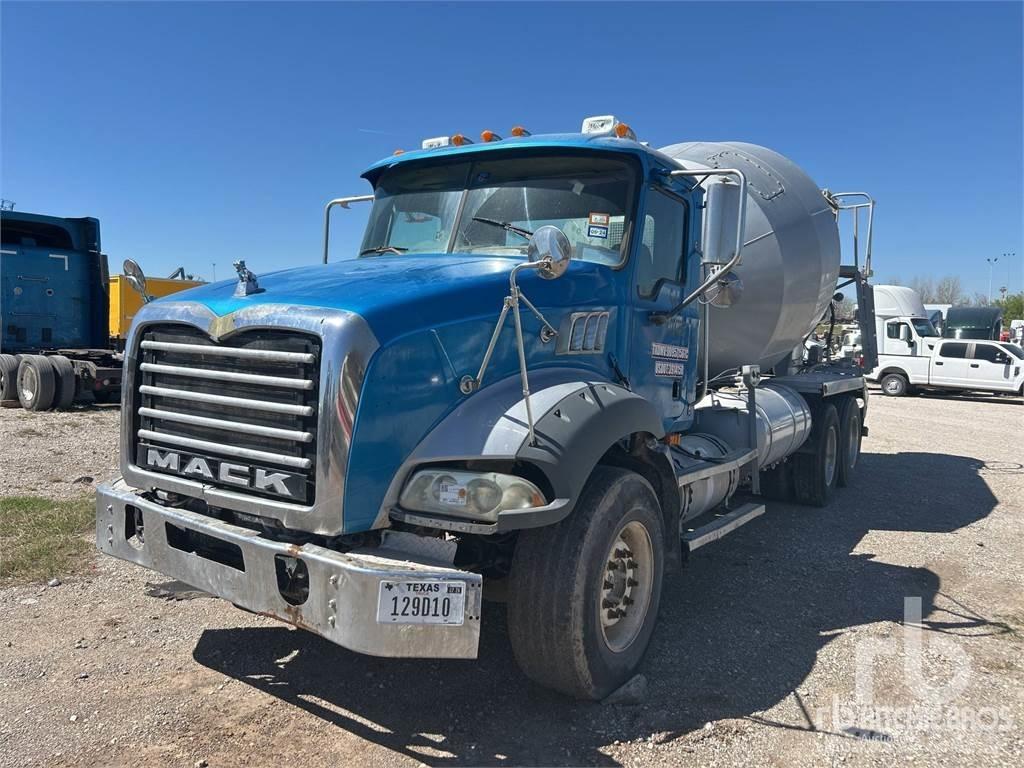 Mack GU813 Caminhões de betonagem