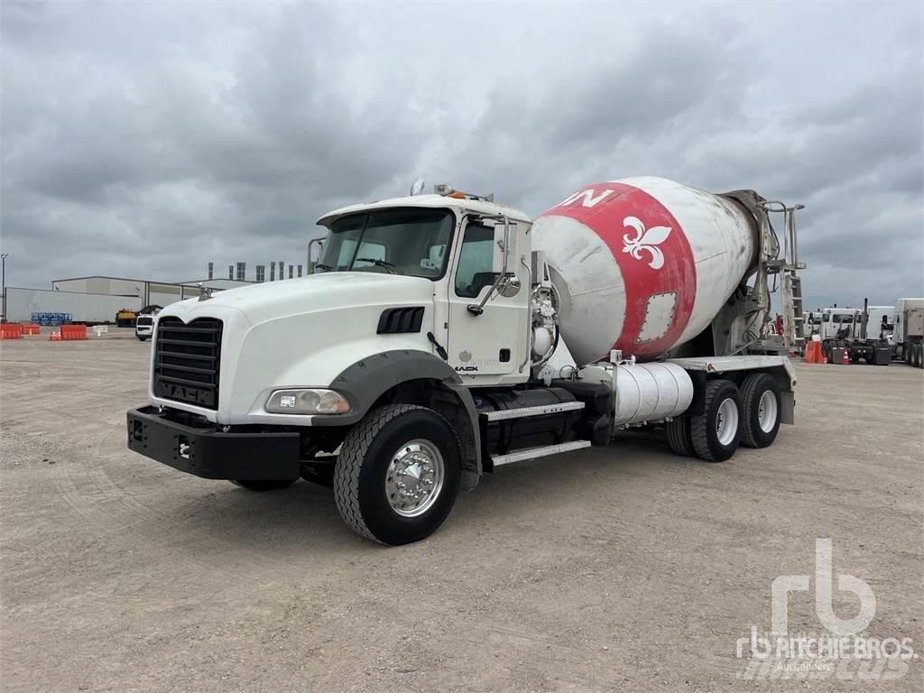 Mack GU813 Caminhões de betonagem
