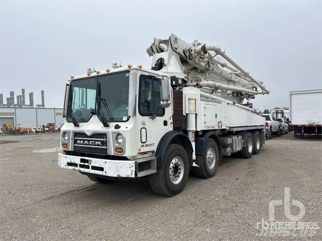 Mack MRU613 Caminhões de betonagem