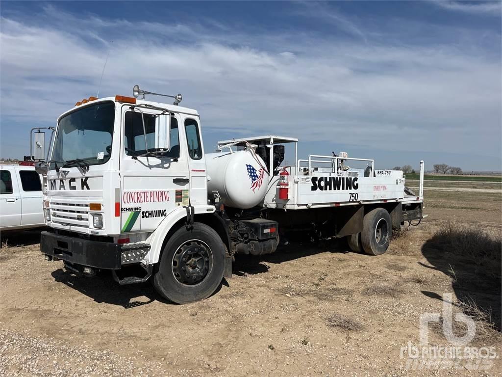 Mack MS200 Caminhões de betonagem