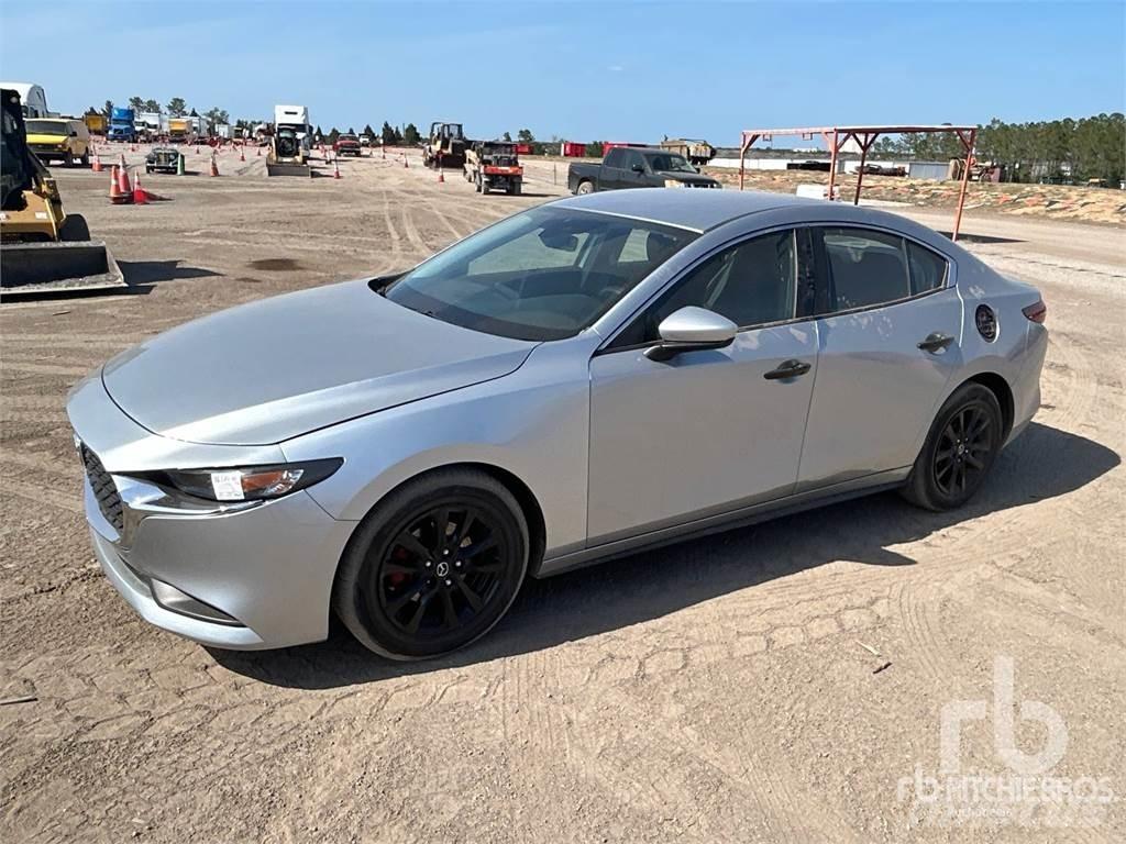 Mazda 3 Automóvel
