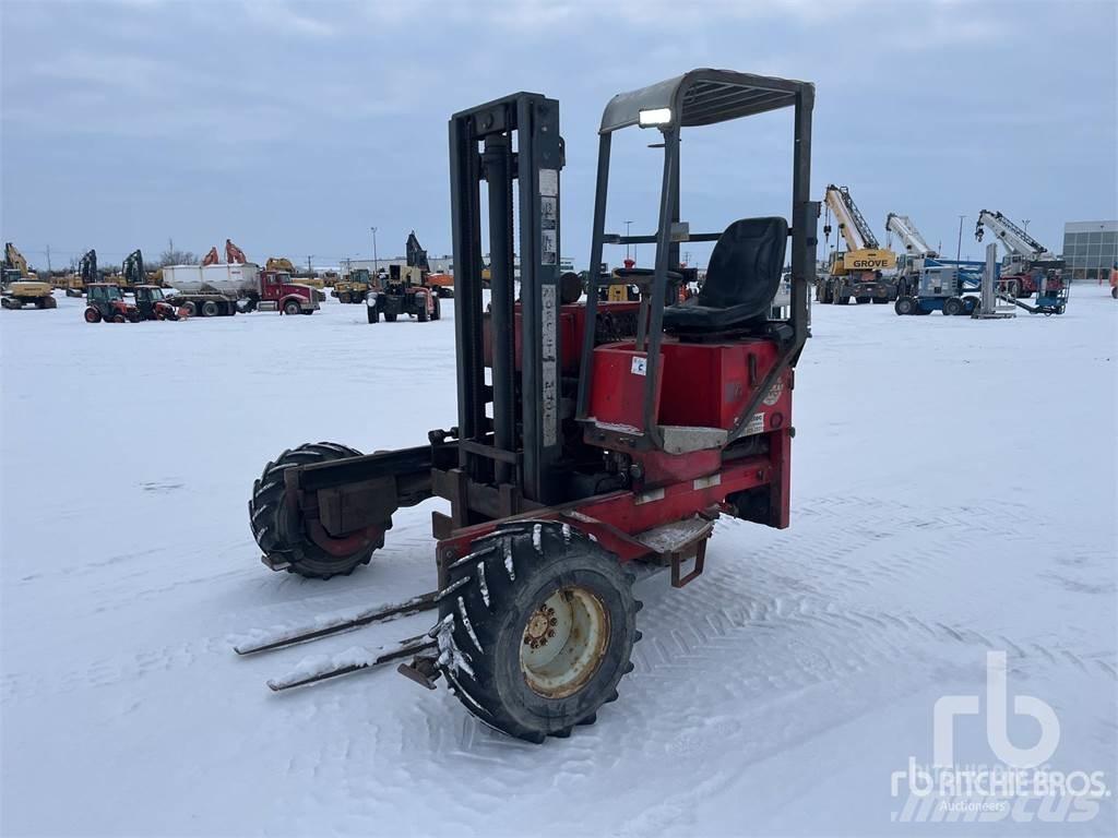 Moffett M5000 Empilhadores todo-terreno