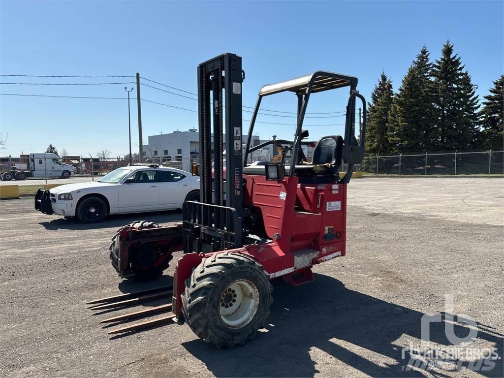 Moffett M55 Empilhadores todo-terreno