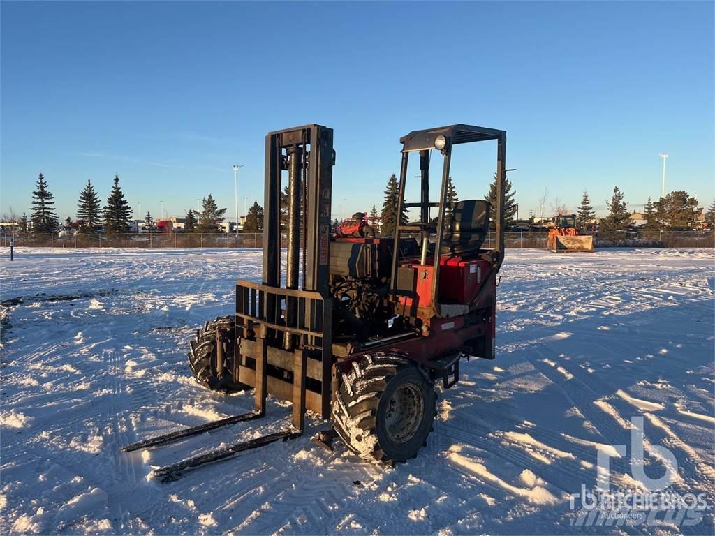 Moffett M5500 Empilhadores todo-terreno