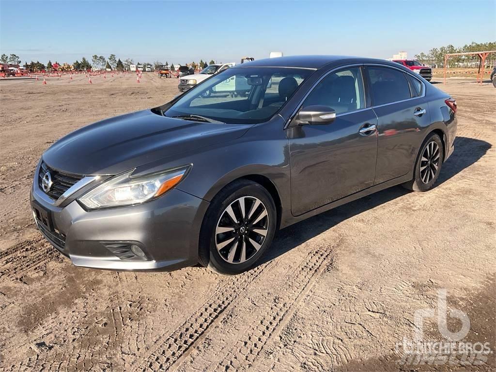 Nissan ALTIMA Automóvel