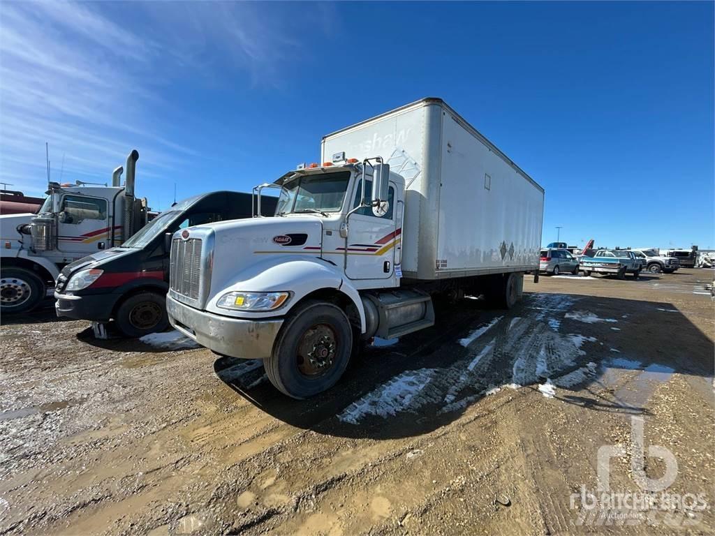 Peterbilt 335 Carrinhas de caixa fechada