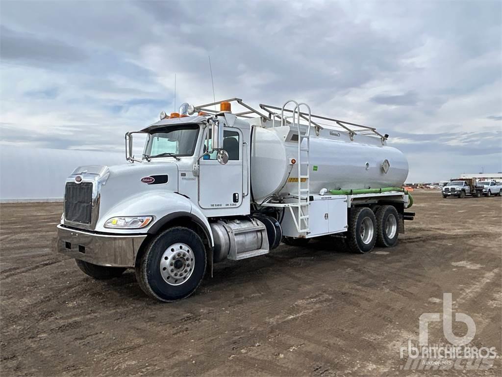 Peterbilt 348 Auto-tanques