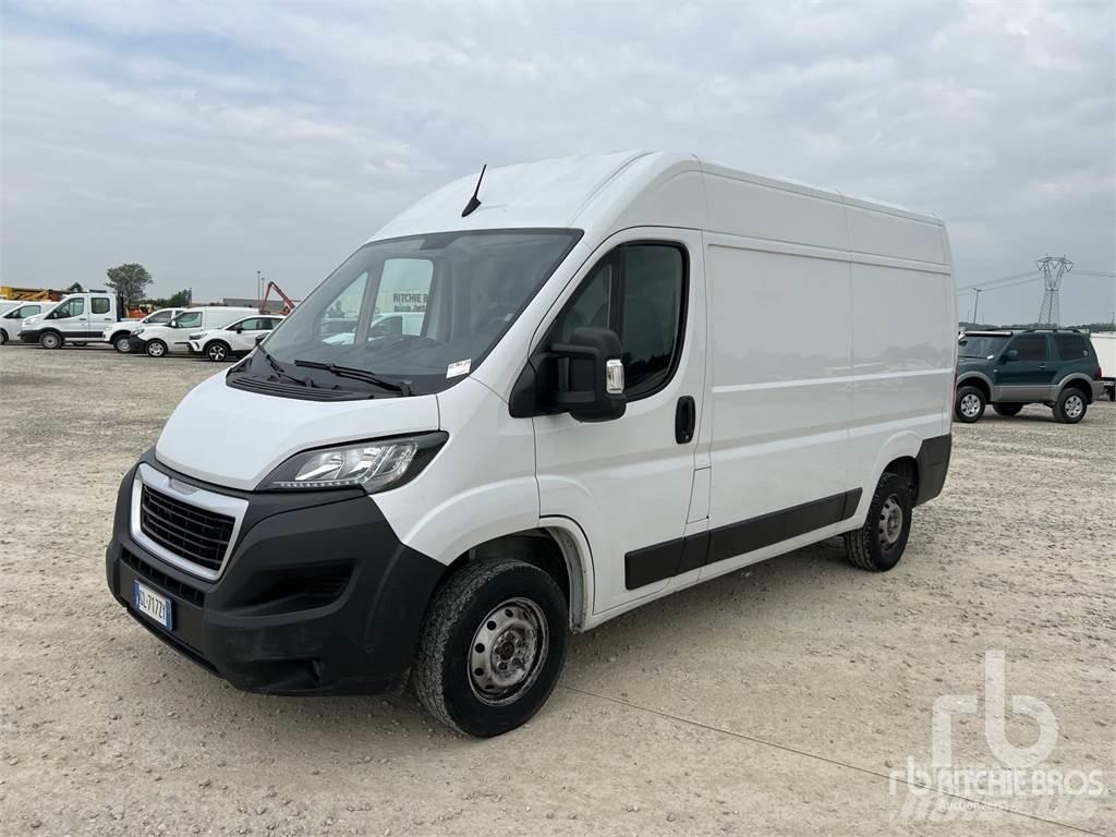Peugeot BOXER Carrinhas de caixa fechada