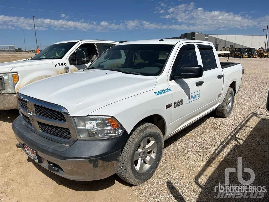 RAM 1500 Pick up de caixa aberta