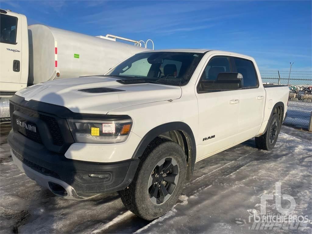 RAM 1500 Pick up de caixa aberta
