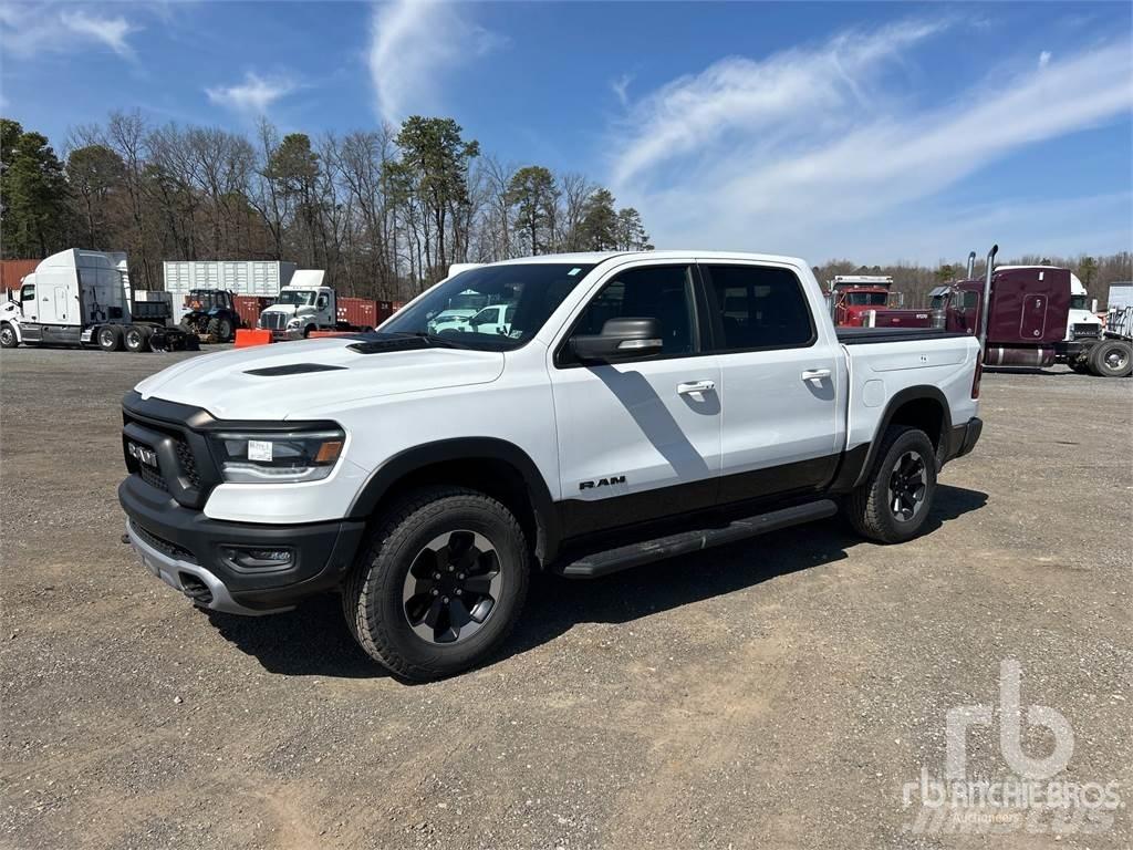 RAM 1500 Pick up de caixa aberta