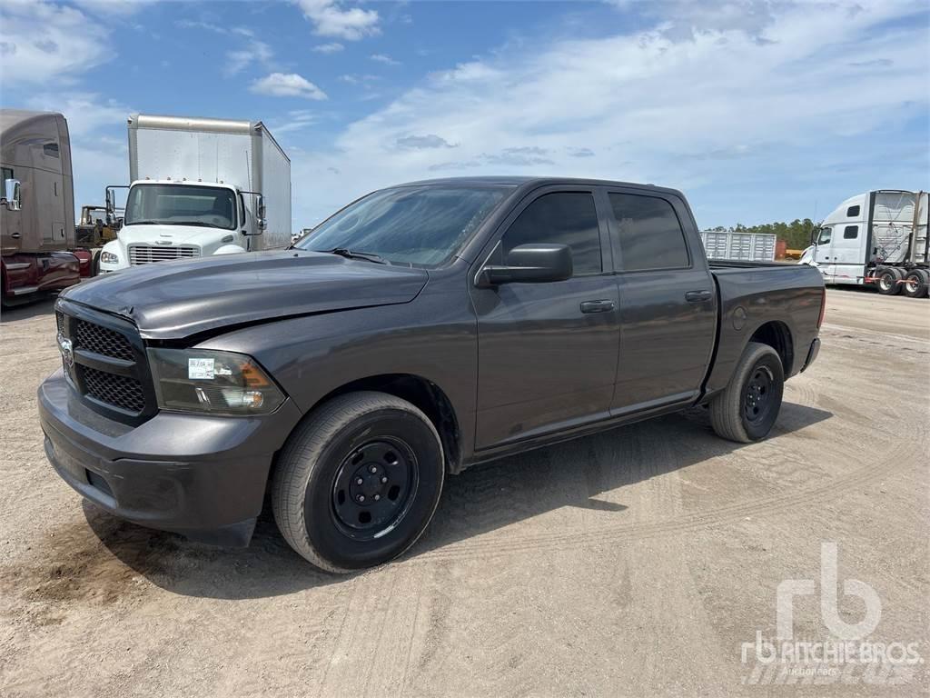 RAM 1500 Pick up de caixa aberta
