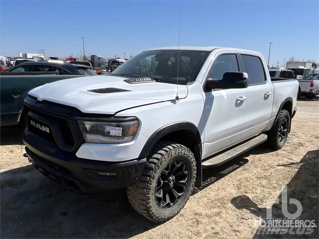RAM 1500 Pick up de caixa aberta