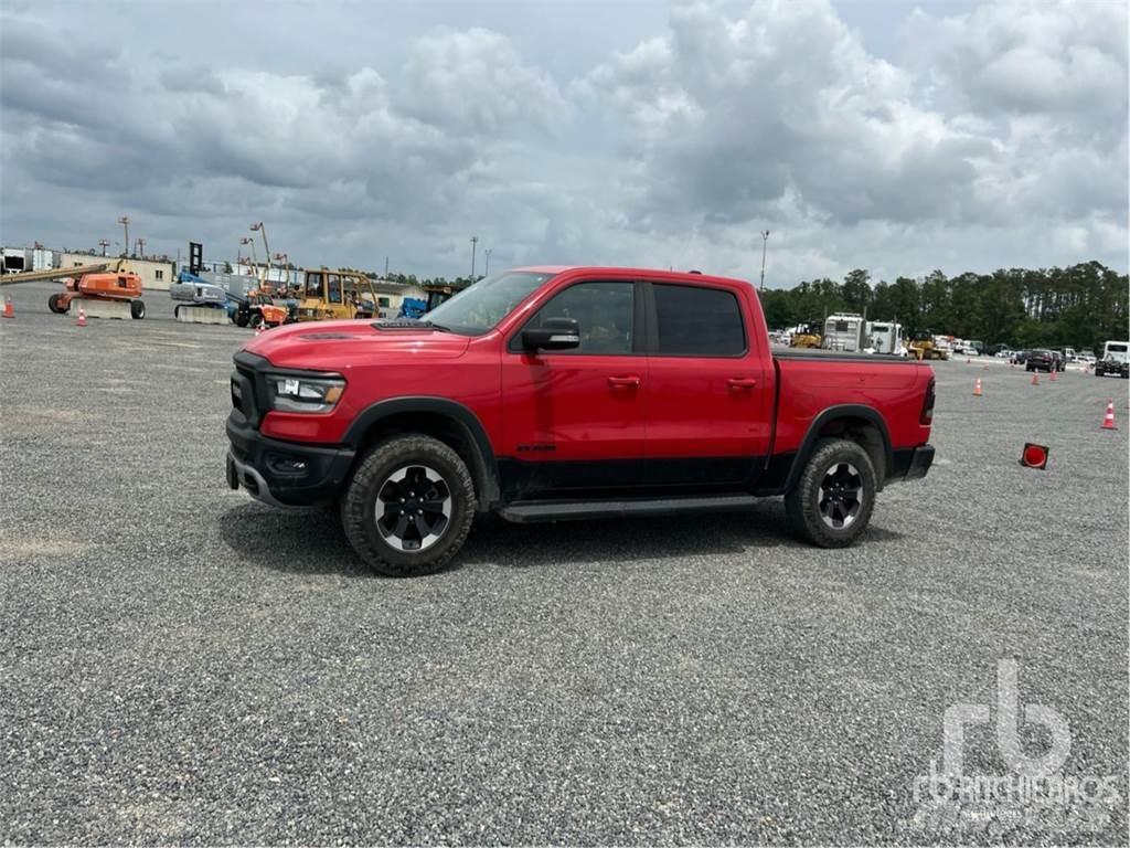 RAM 1500 Pick up de caixa aberta