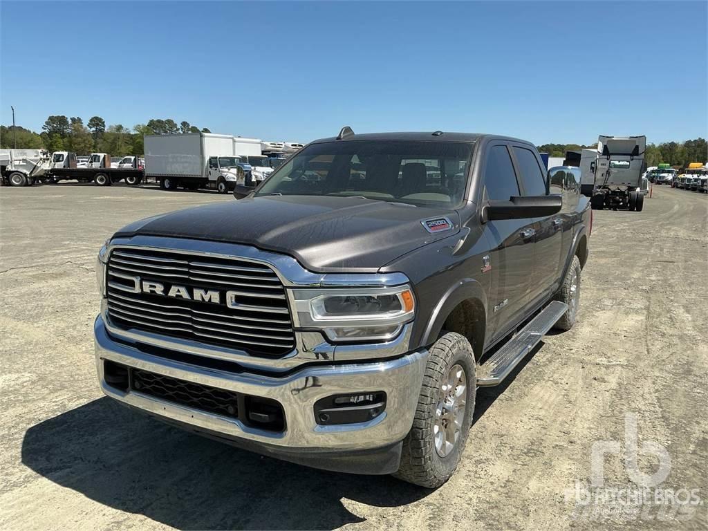 RAM 2500 Pick up de caixa aberta