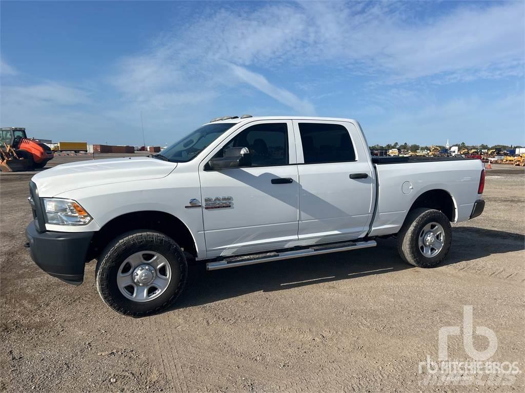 RAM 2500 Pick up de caixa aberta