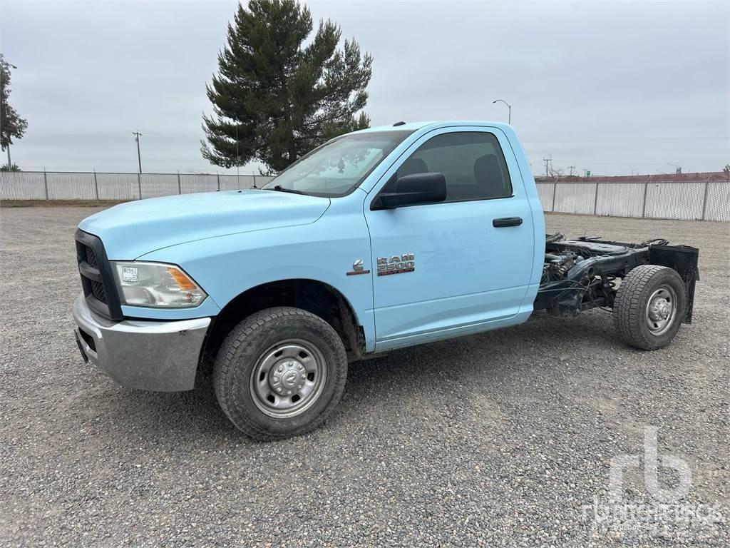 RAM 2500 Camiões de chassis e cabine