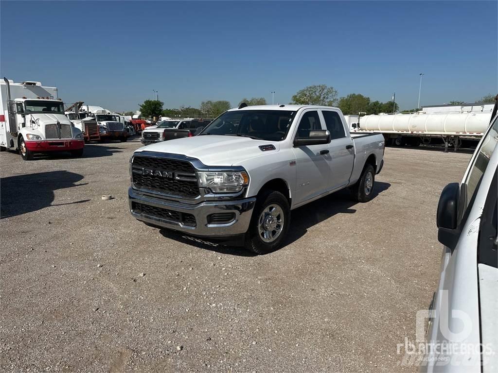 RAM 2500 Pick up de caixa aberta