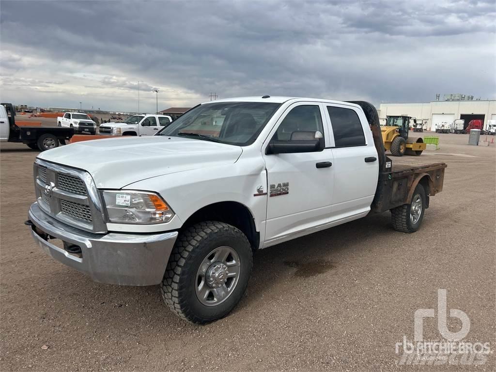 RAM 2500 Camiões estrado/caixa aberta