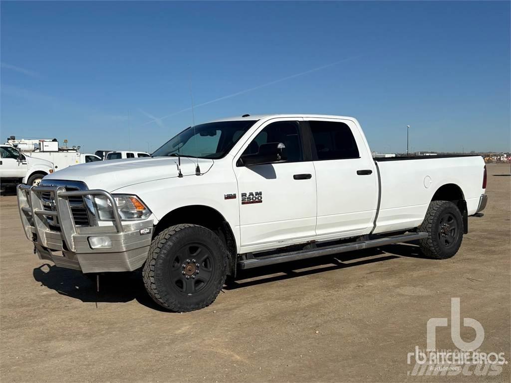 RAM 2500 Pick up de caixa aberta