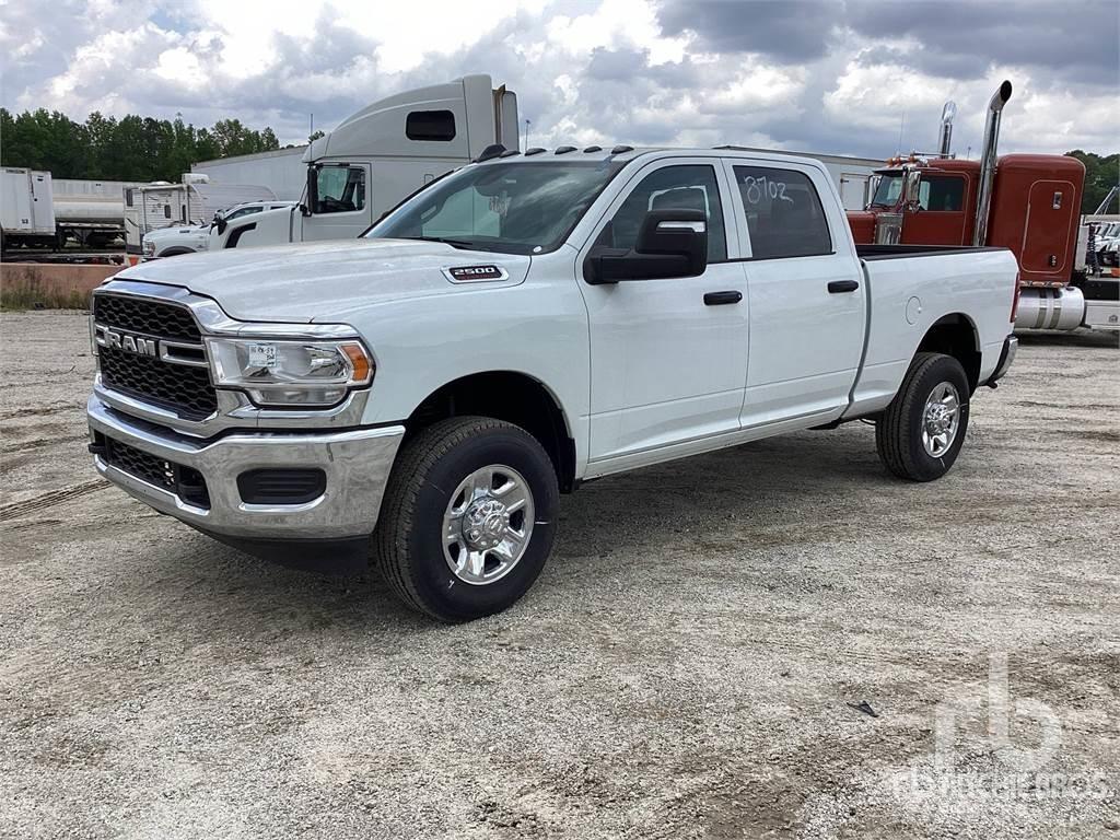 RAM 2500 Pick up de caixa aberta
