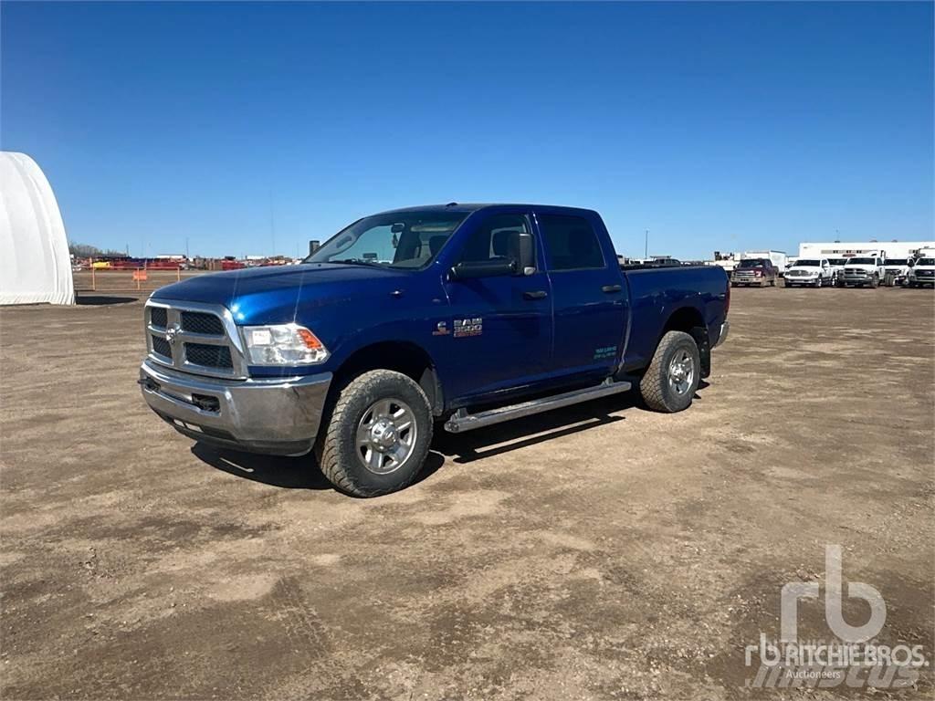 RAM 3500 Pick up de caixa aberta