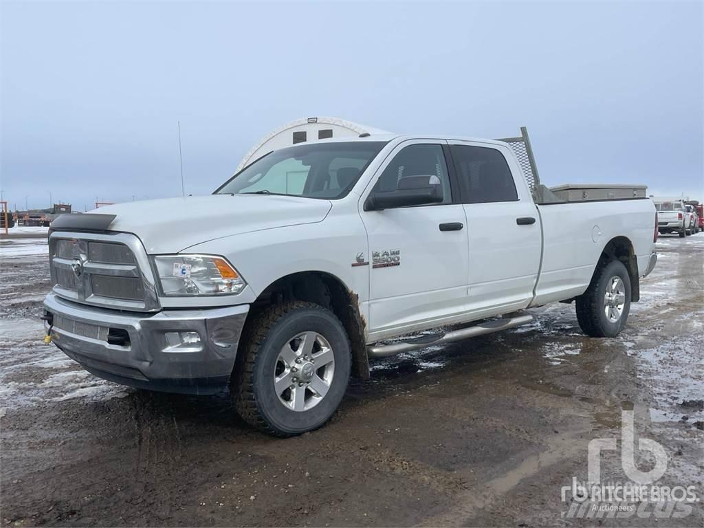 RAM 3500 Pick up de caixa aberta