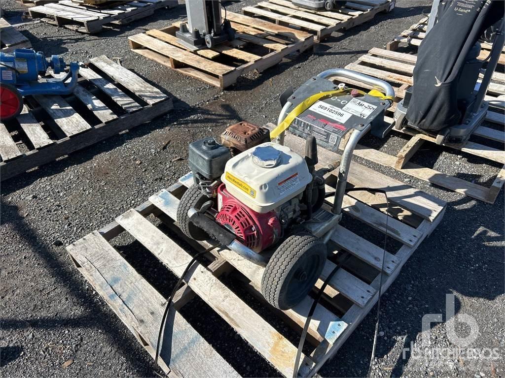 Simpson IR61143 Máquinas ligeiras de lavagem a pressão