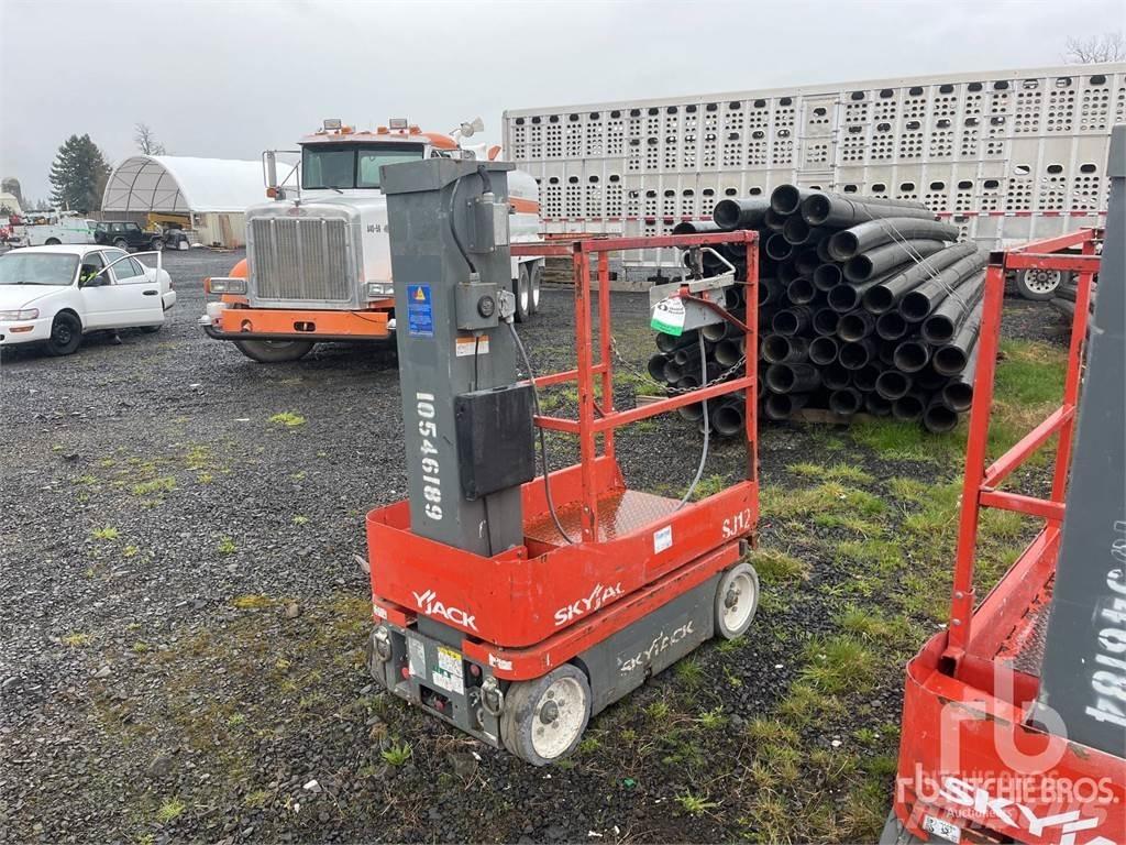 SkyJack SJ12 Elevadores braços articulados