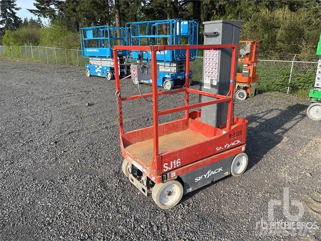 SkyJack SJ16 Elevadores braços articulados