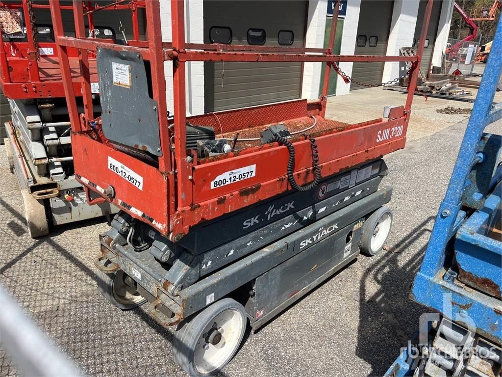 SkyJack SJ3220 Elevadores de tesoura