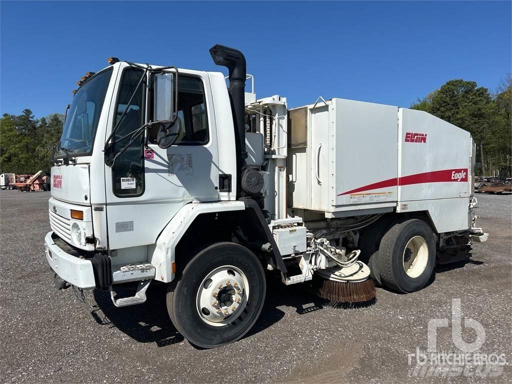 Sterling SC8000 Camiões varredores