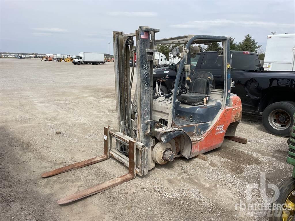 Toyota 8FGU25 Empilhadores Diesel