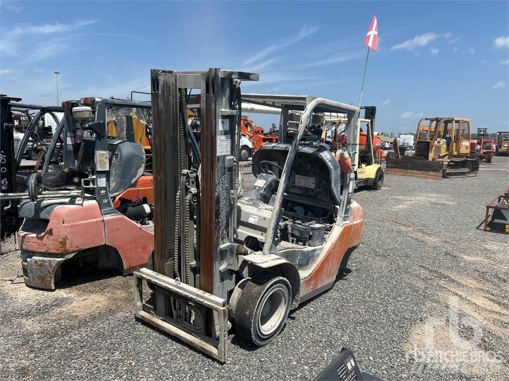 Toyota 8FGU25 Empilhadores Diesel
