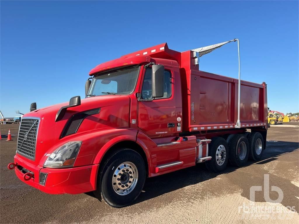 Volvo VNL300 Camiões basculantes