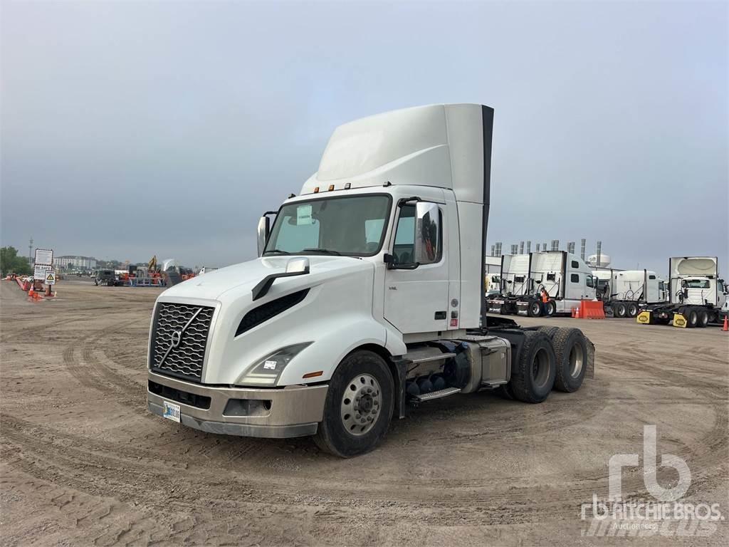 Volvo VNL300 Cavalos Mecânicos