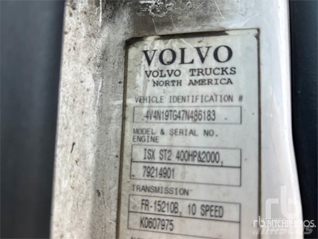 Volvo VNL42T Cavalos Mecânicos