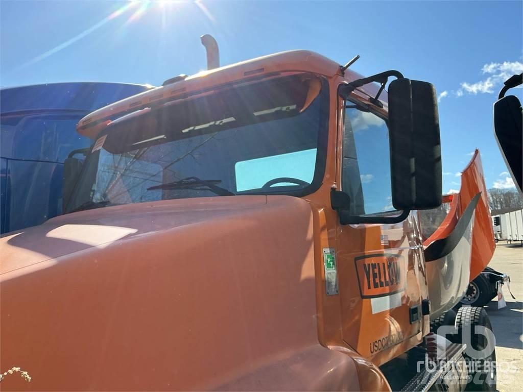 Volvo VNM Cavalos Mecânicos