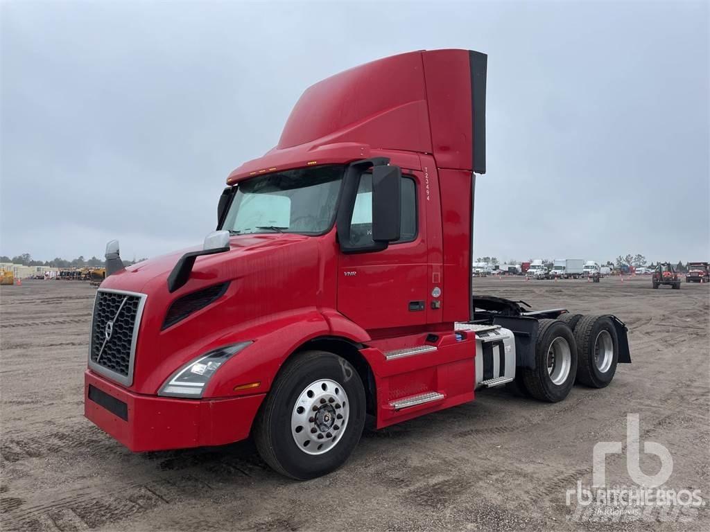 Volvo VNR300 Cavalos Mecânicos