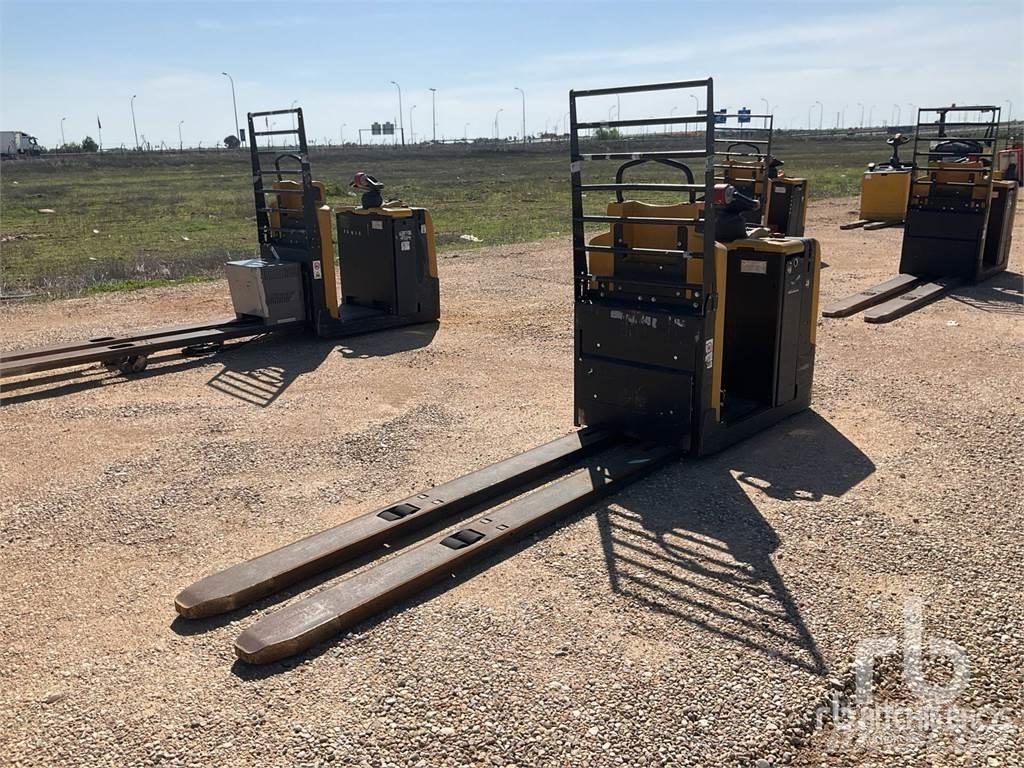 Yale MO20 Racks para paletes