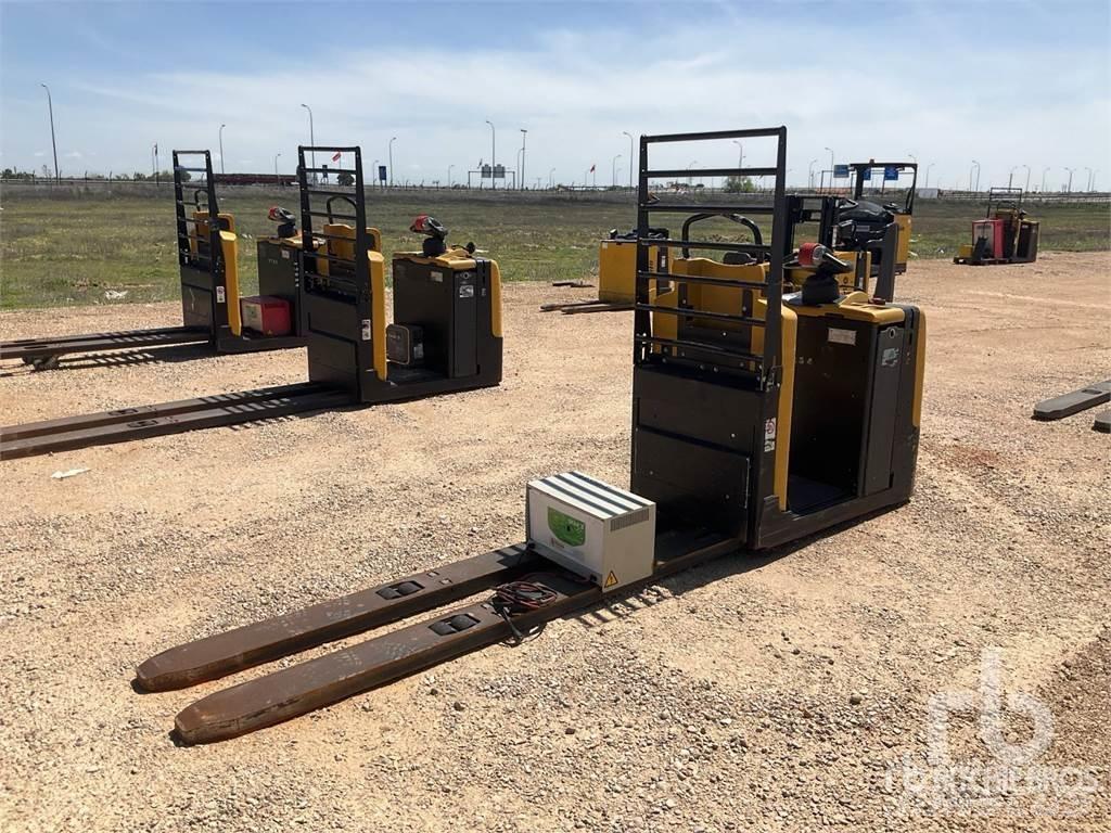 Yale MO20 Racks para paletes