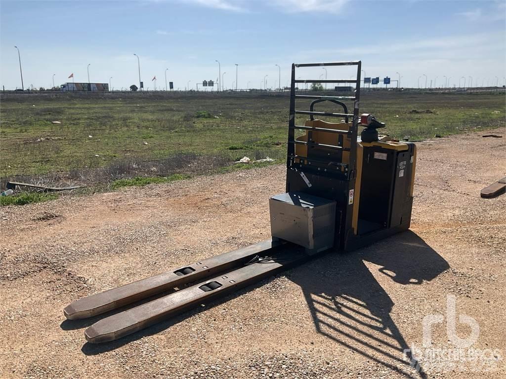 Yale MO20L Racks para paletes