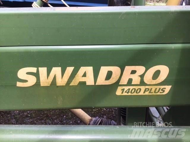 Krone 1400+ Ancinho virador