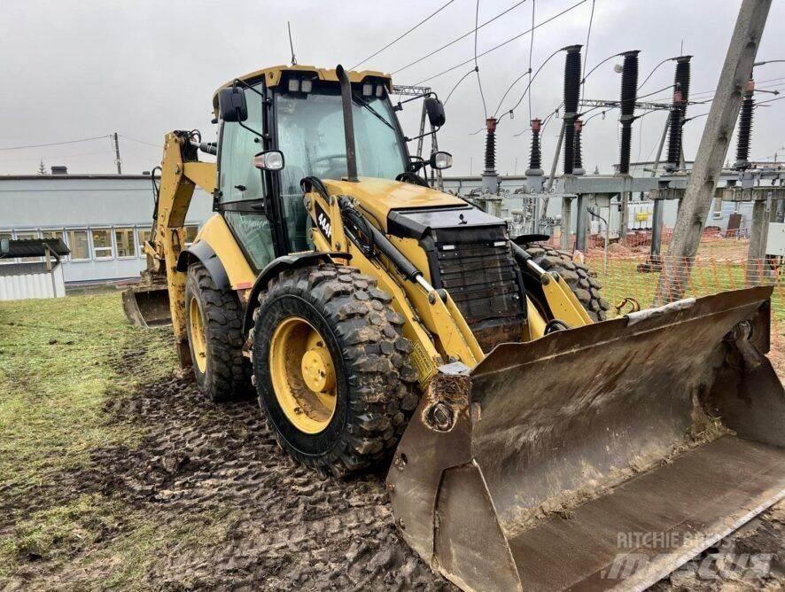 CAT 444F Retroescavadeiras