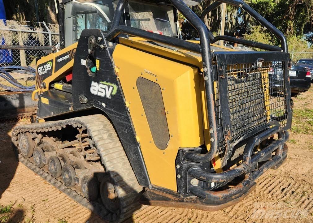 ASV RT135F Minicarregadeiras
