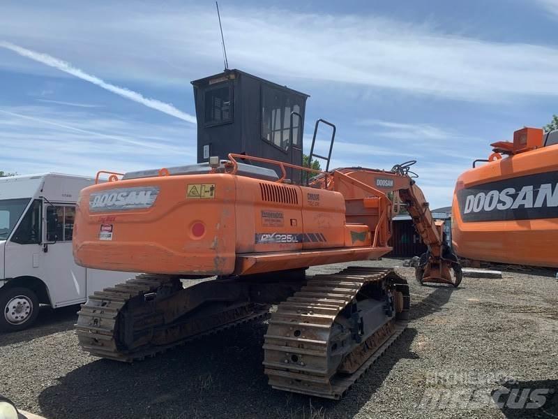 Doosan DX225LL Maquinaria Florestal - Outros
