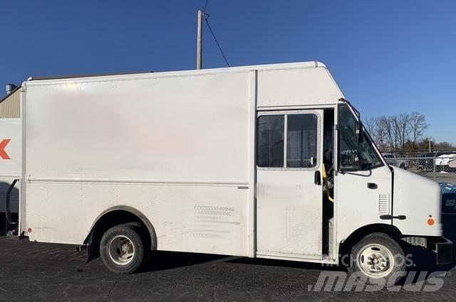 Ford E350 Caminhões de caixa fechada