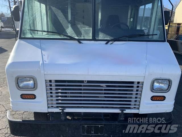 Ford E350 Caminhões de caixa fechada